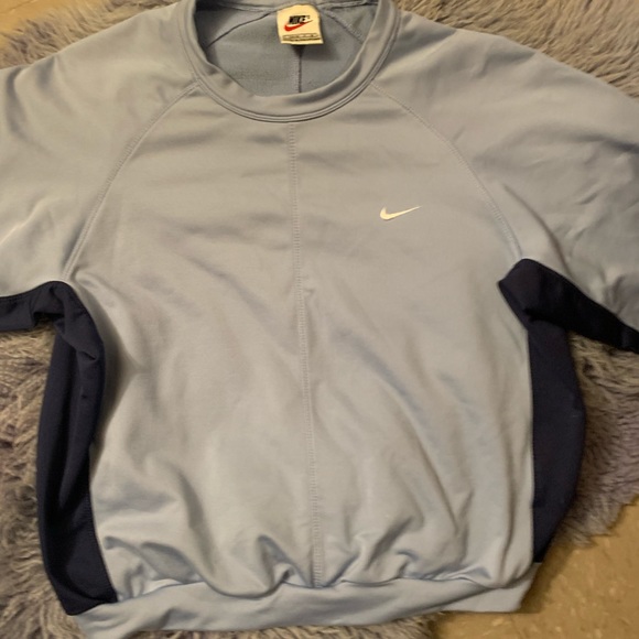 Nike Sweatshirt - Picture 2 of 8